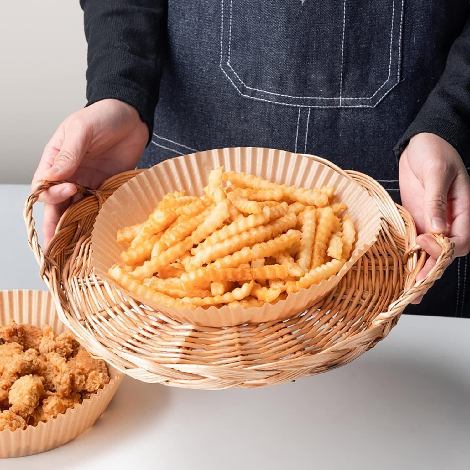 Air Fryer Disposable Baking Cups, Non-Stick, Paper Liner, Oil-Proof Water-Proof Cooking Baking Roasting Food Paper for Air Fryer Steamer Microwave Oven (50pc)